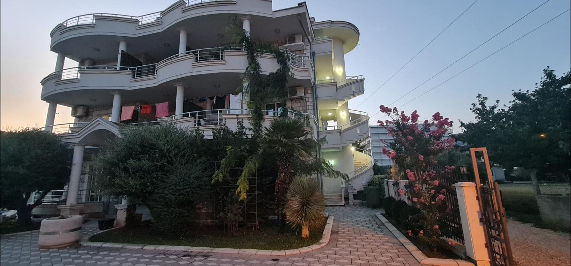 Meti Apartments Ulcinj Luaran gambar